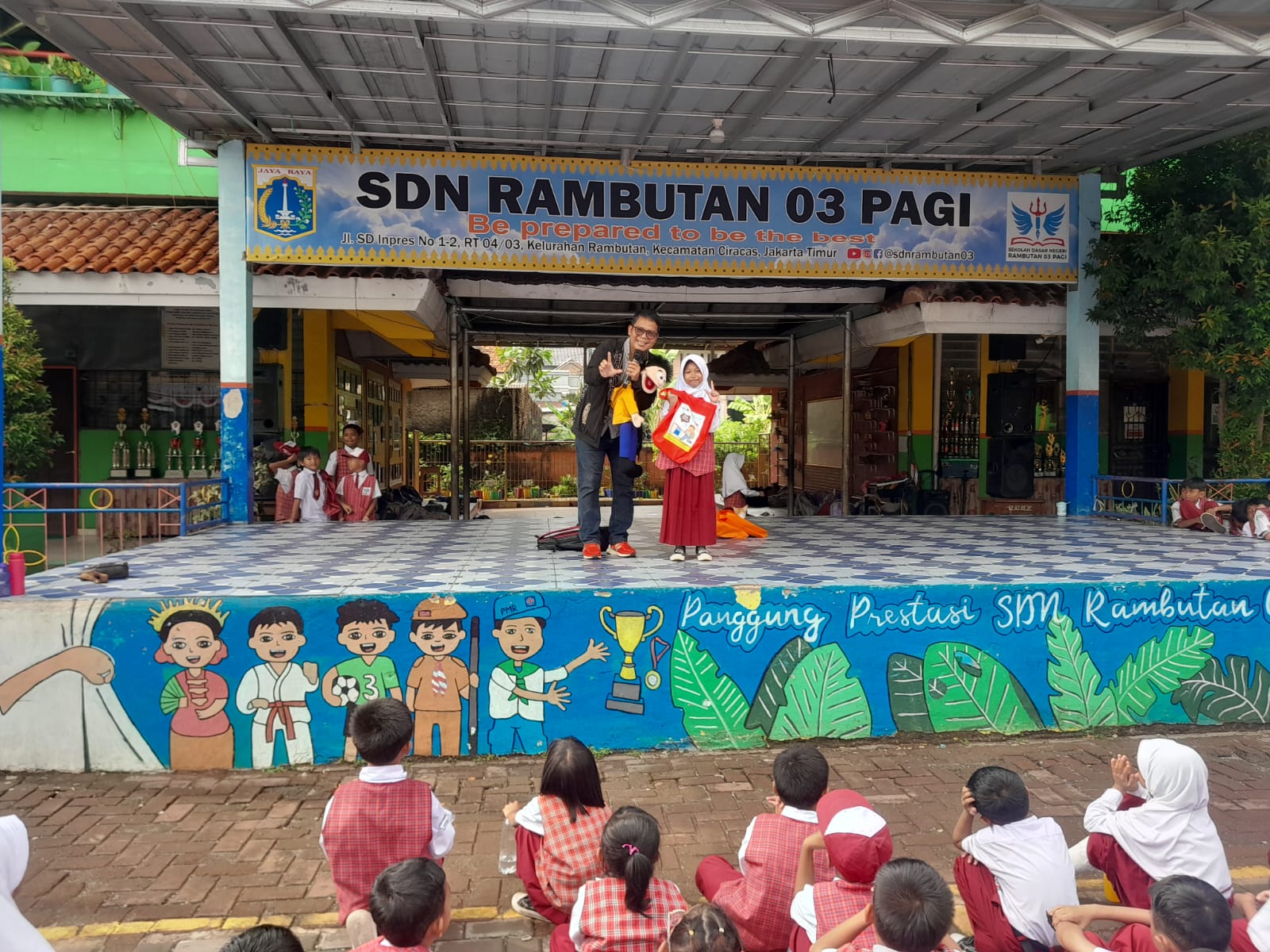 Wisata LiterAsyik Ke SDN Rambutan 03